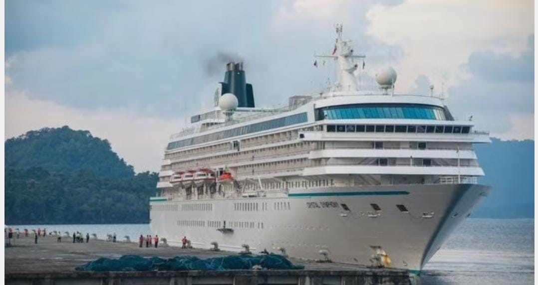 Kapal Pesiar MS. Crystal Symphony Singgah Di Sabang