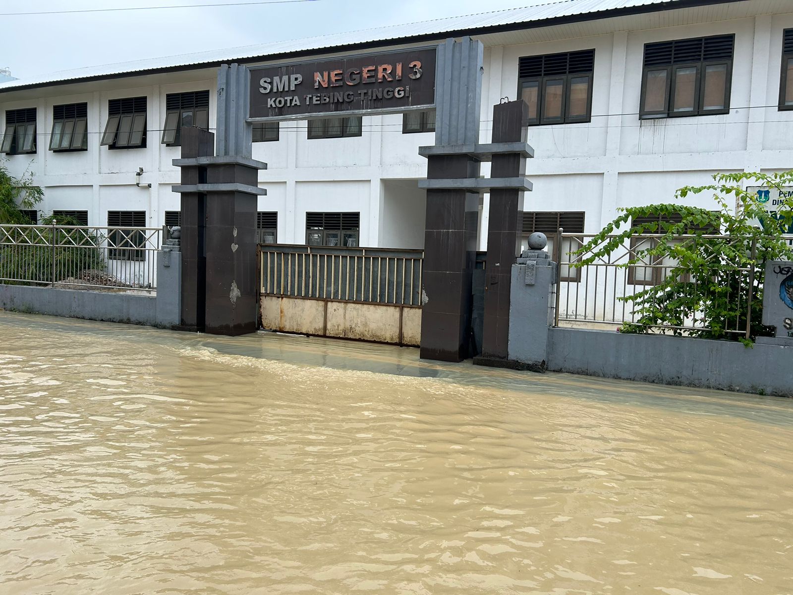 KBM Di Sejumlah Sekolah Terhenti Akibat Banjir