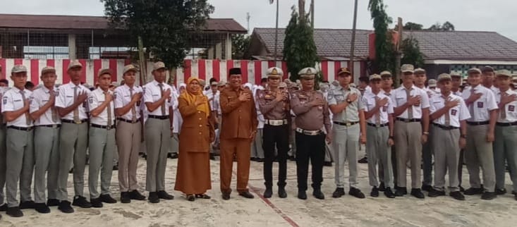 Kapolres Jadi Pembina Upacara SMAN 1 Padangsidimpuan, Ini Pesannya