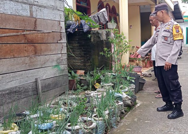 Polres P.Siantar Sambangi Warga Manfaatkan Pekarangan Dukung Hanpang