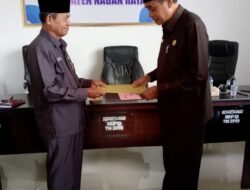 MPD Nagan Raya Serahkan SK PAW