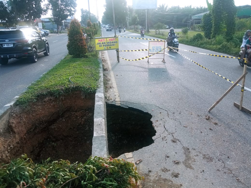 Jalan Nasional Amblas Di Aceh Tamiang