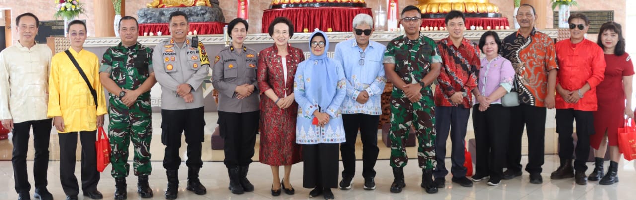 Kapolres P.Siantar Bersama Forkopimda Kunjungi Vihara