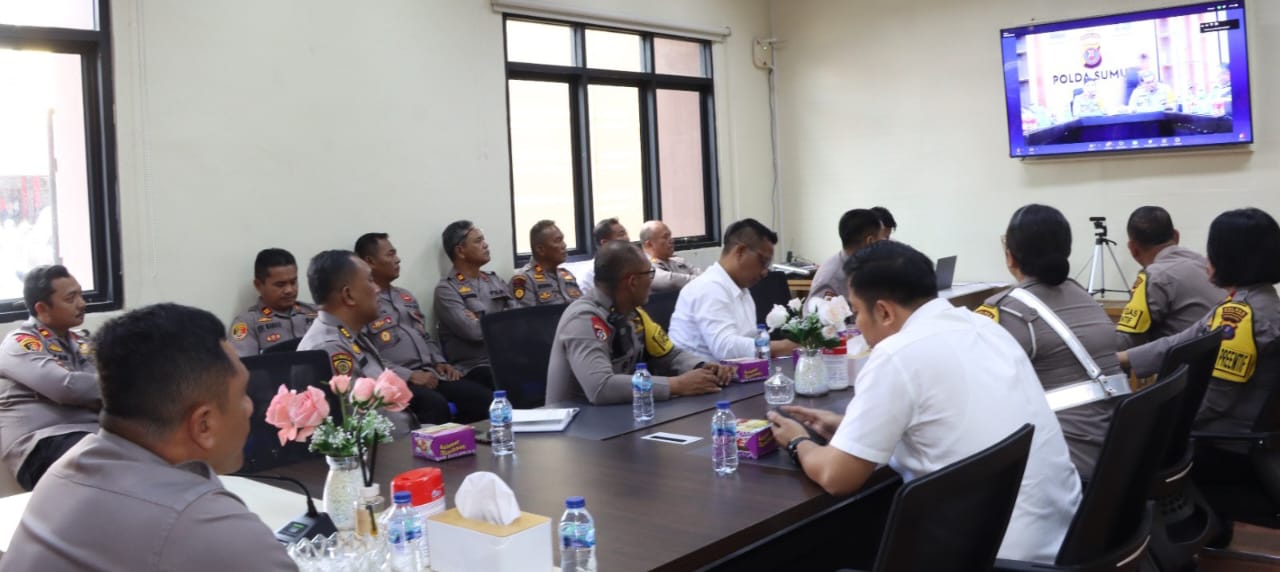 Kapolres P.Siantar Bersama PJU Ikut Rapat Program MBG