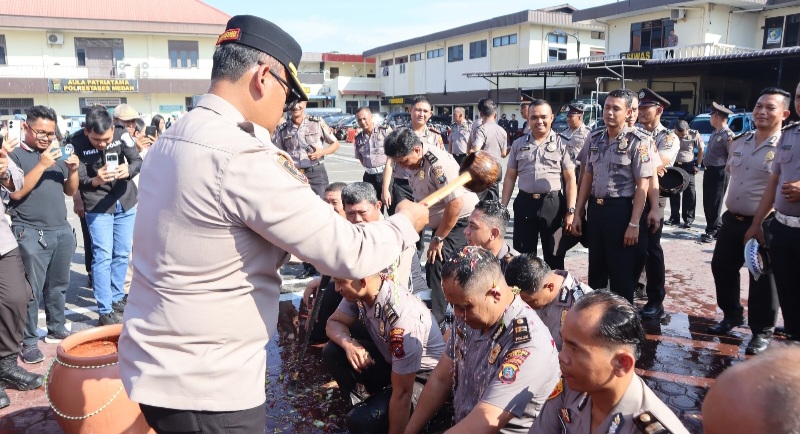 Kapolrestabes Medan Sebut Kenaikan Menandakan Peningkatan Tanggungjawab Yang Lebih Besar