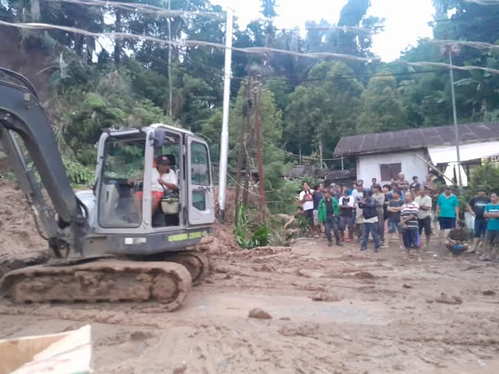 Dua Orang Meningal Tertimbun Tanah Longsor Minahasa Selatan