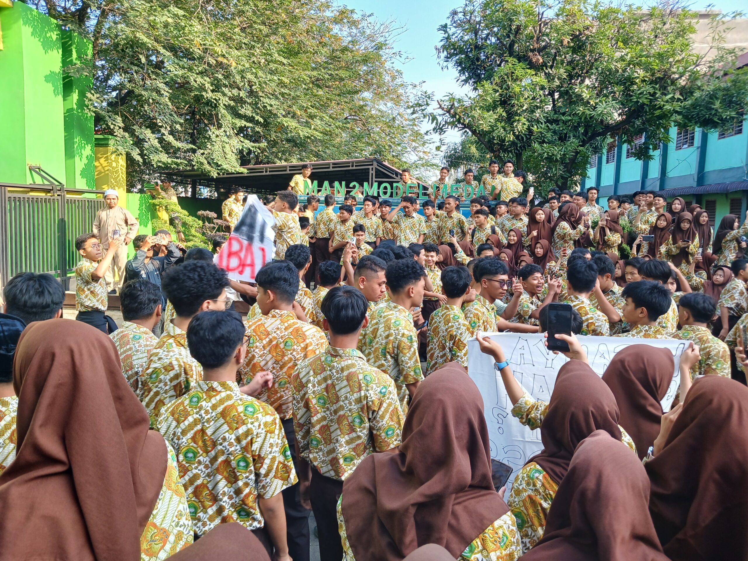 Pelajar MAN 2 Medan Demo, Buntut Kelalaian Sekolah Akibatkan Siswa Gagal Ikut SNBP