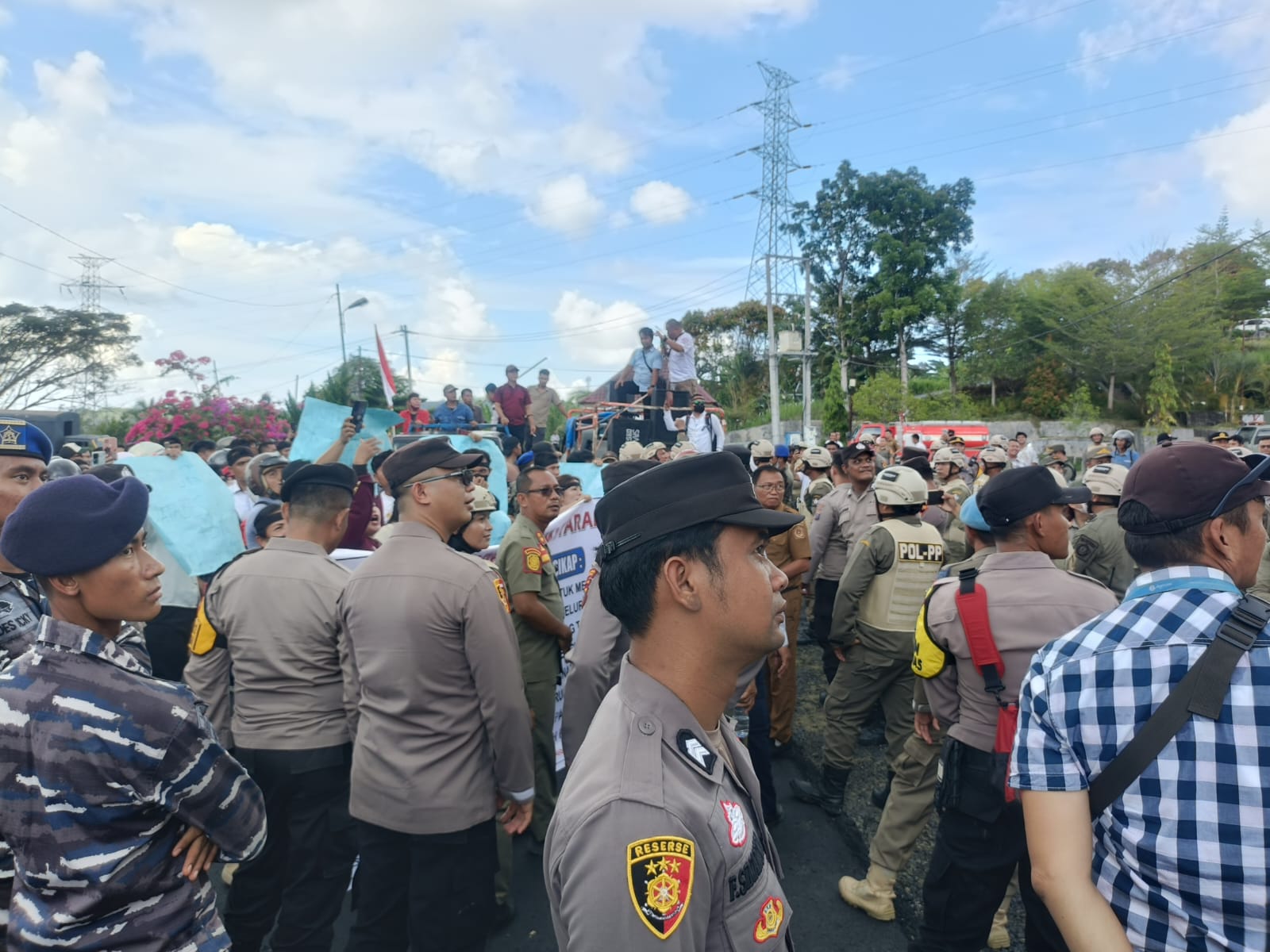 Aliansi Honorer Tuntut Pemkab Nisel Angkat PPPK Penuh Waktu