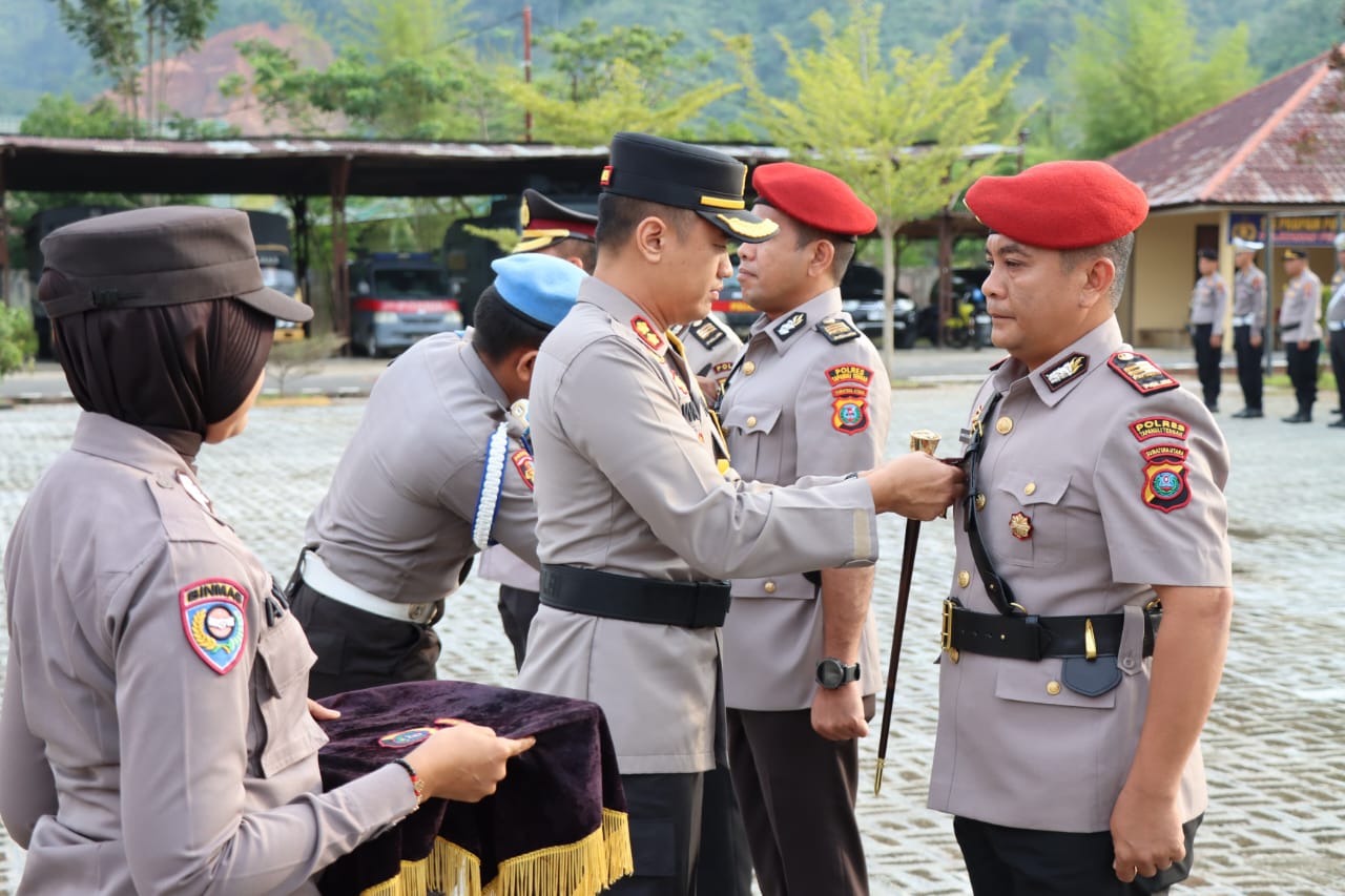 Kabag SDM, Kasat Reskrim Dan Kapolsek Pandan Diganti