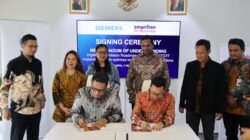 Smartfren for Business & Siemens Jalin Kemitraan Strategis Kembangkan Solusi Smart Manufacturing