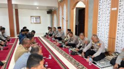 Tahlilan penghormatan dan doa bersama untuk Almarhum Abu Kuta Krueng di Polres Aceh Utara, Kamis (13/2). Waspada/ist