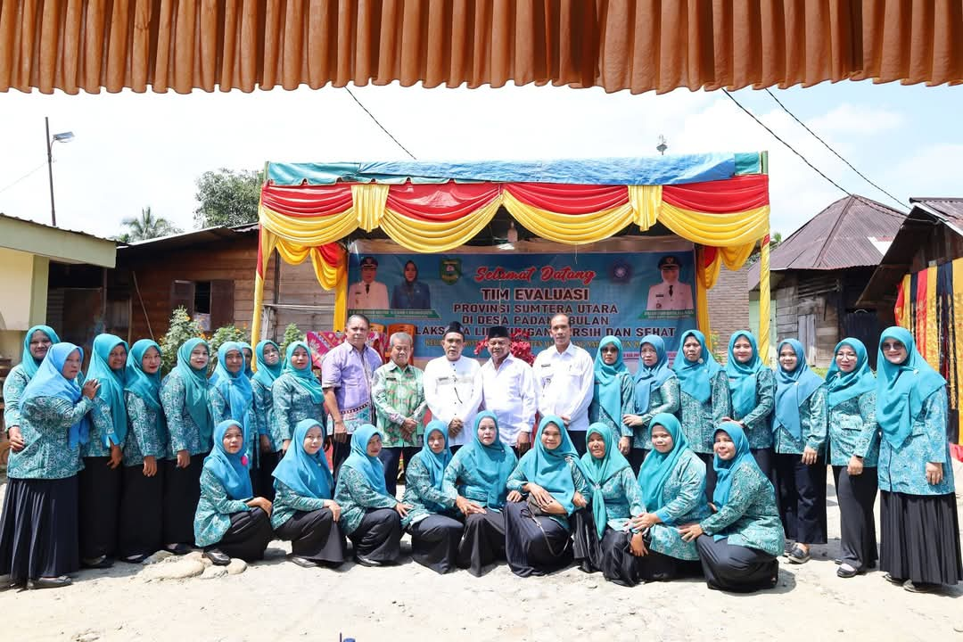 Sekda Madina Alamulhaq Daulay saat hadiri kegiatan evaluasi desa binaan. Waspada/Ist