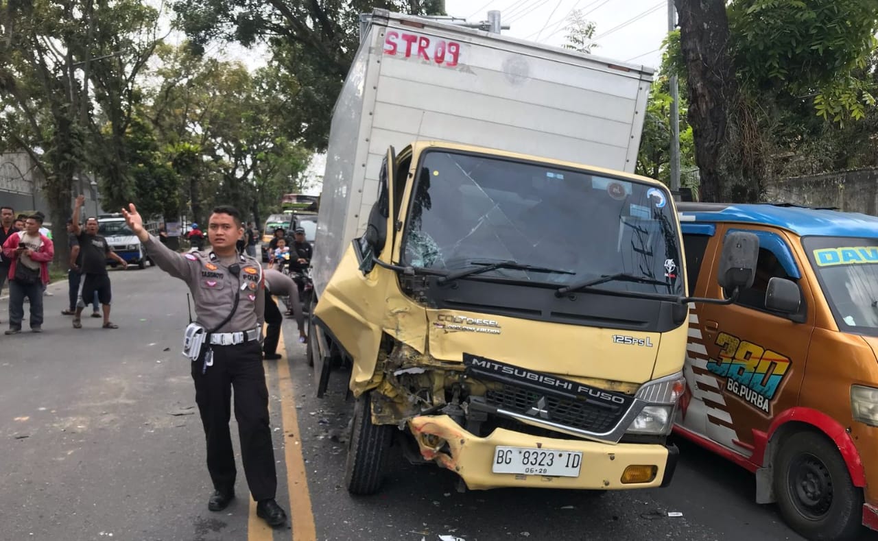 Tubrukan Beruntun Di P. Siantar, 5 Luka