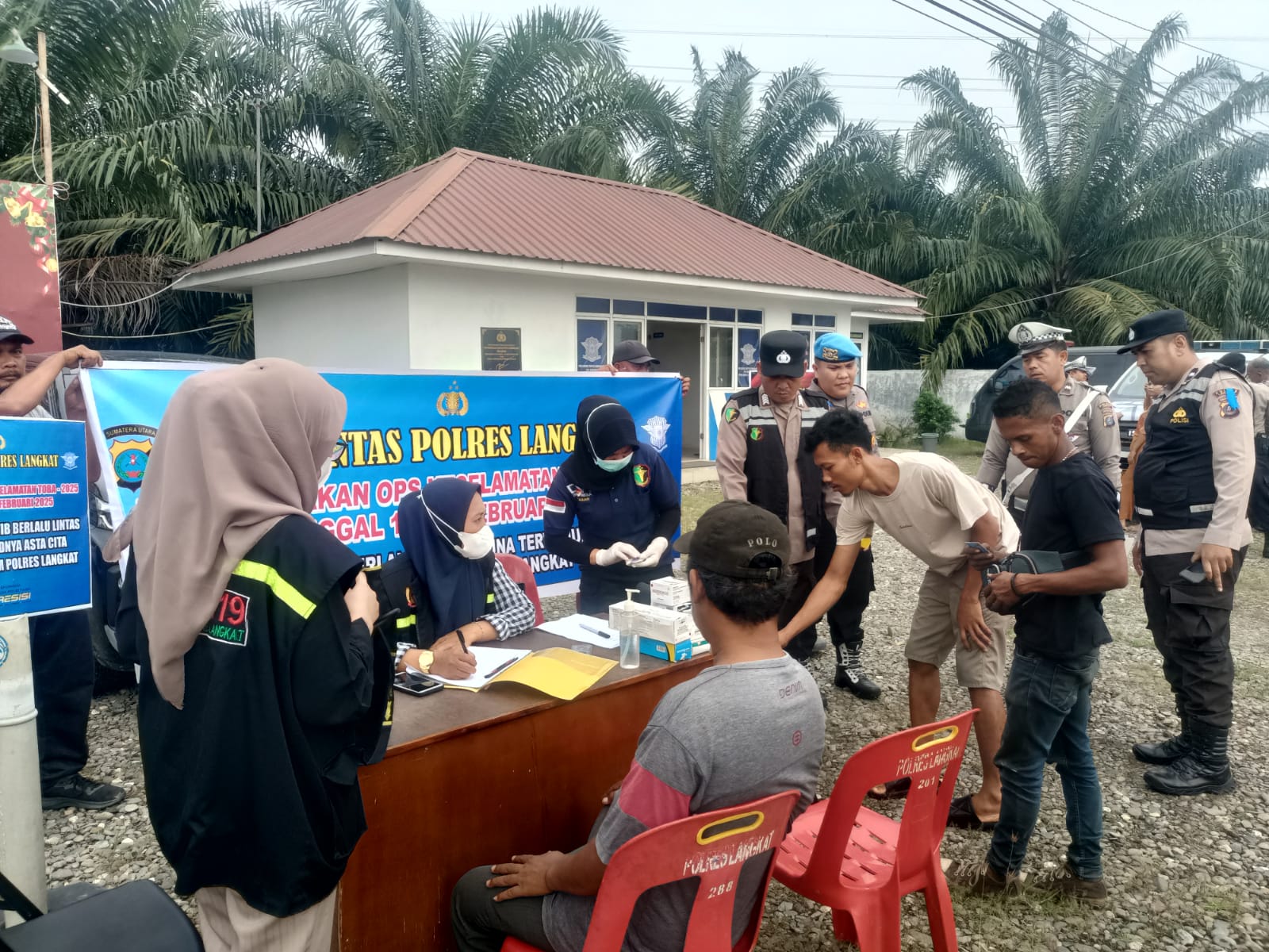 Polres Langkat Tes Urine Sopir Bus Dan Betor