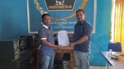 Saat Sumardi mendaftarkan diri sebagai kandidat Colon Ketua PWI Agara Periode 2025-2028 . Waspada/Seh Muhammad Amin