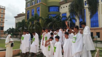 Bekali Siswa Tentang Ibadah Haji, SMP Darussalam Medan Gelar Praktek  Manasik Haji