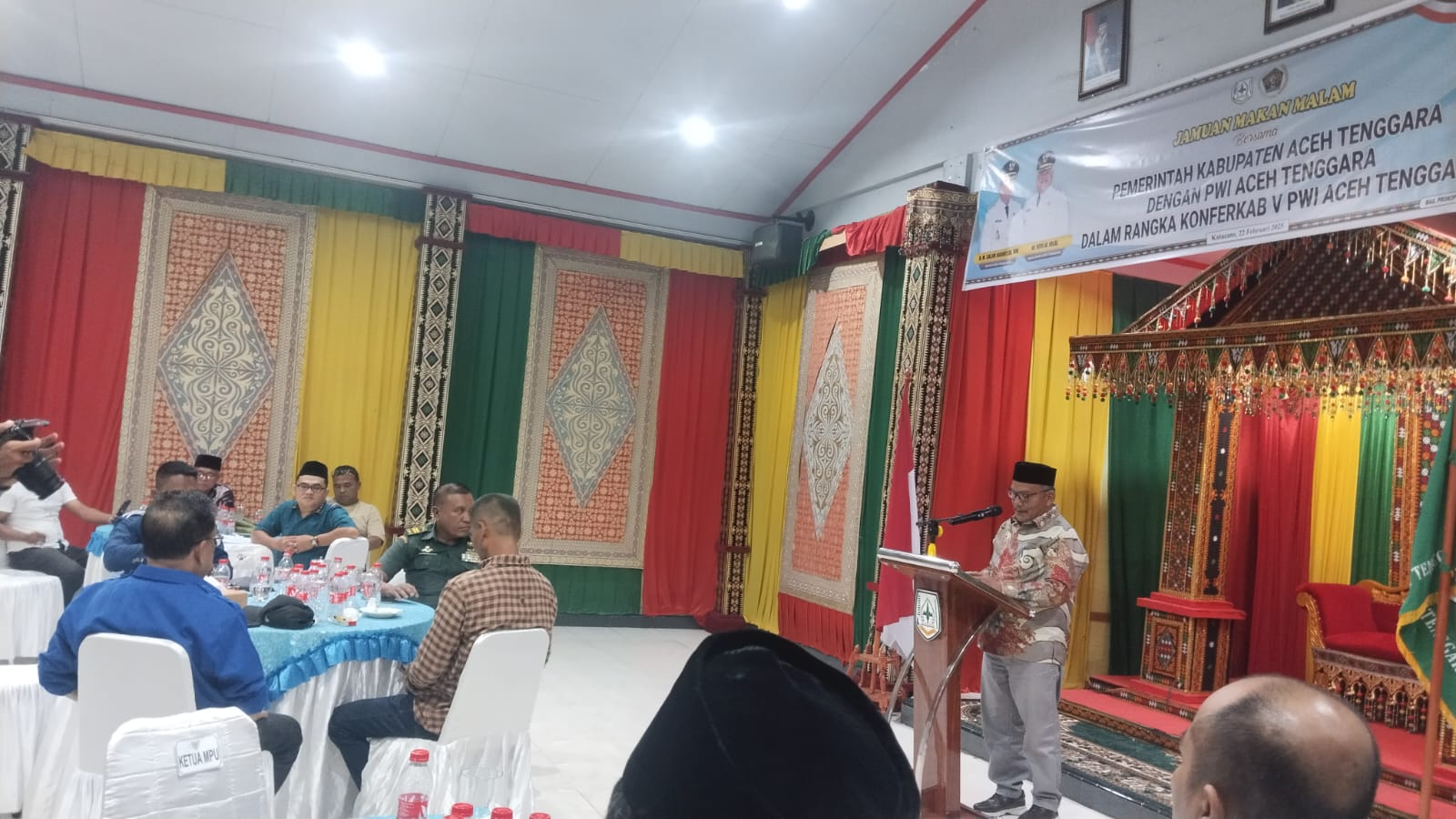 Asisten III, Jamanuddin saat menyampaikan sambutan Bupati Aceh Tenggara. Waspada/Seh Muhammad Amin