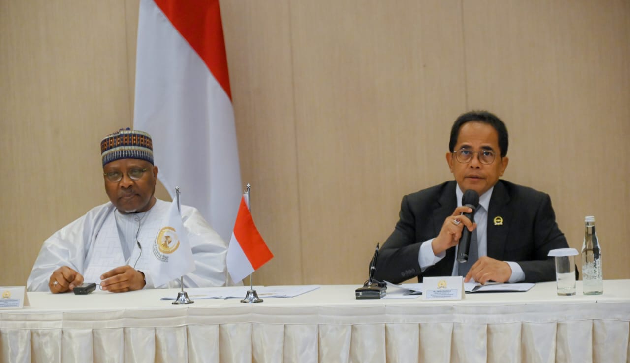 Sekjen DPR RI Dan PUIC Tanda Tangani MoU Persiapan Konferensi Ke-19