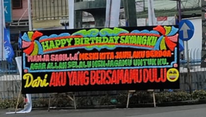 Papan Bunga Aneh Kejutkan Warga Tebingtinggi