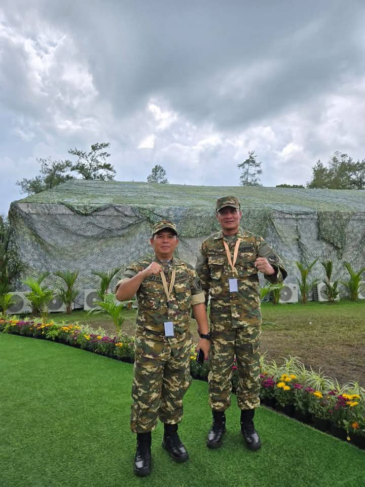 Bupati dan Wakil Bupati Padang Lawas Putra Mahkota Alam Hasibuan dan Achmad Fauzan Nasution disela-sela kegiatan retret di Akmil, Magelang, Jawa Tengah, Kamis (27/2). (Waspada/Ist)