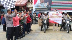 Wakapolres Kompol Hendrik Situmorang mewakili Kapolres AKBP Yogen Heroes Baruno bersama Forkopimda melepas personel Bhabinkamtimas dan mahasiswa untuk membagikan kepada kepada masyarakat 150 paket sembako Baksos Polri Presisi dalam menyambut bulan suci Ramadhan 1446 H dan pelepasan berlangsung di lapangan apel Mapolres, Jl. Sudirman, Kamis (27/2).(Waspada-Ist).