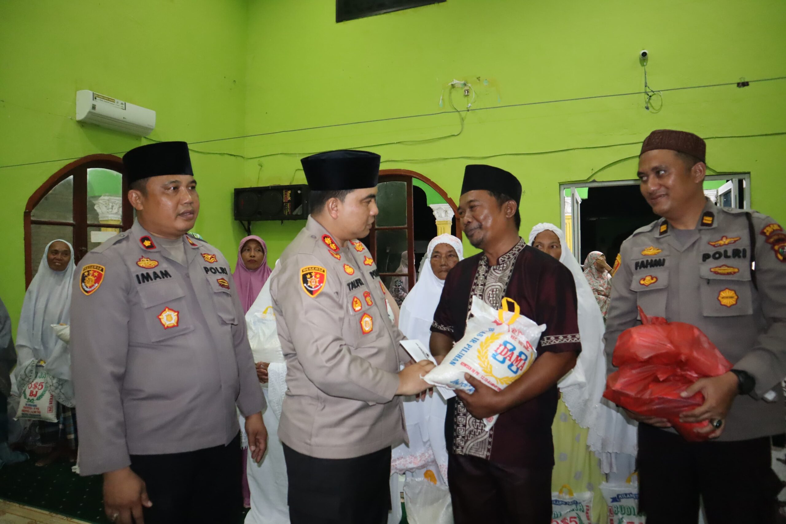 Safari Ramadan Kapolres Batubara Kunjungi Masjid Medang Deras