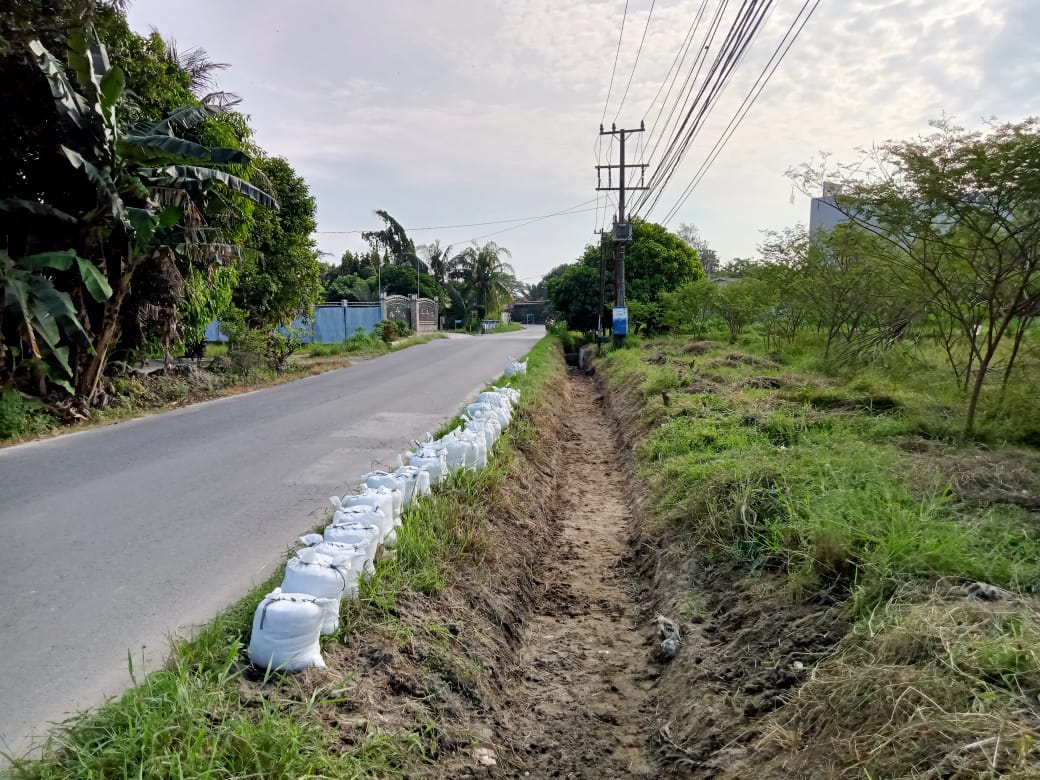 Normalisasi Di Beringin Bemanfaat Untuk Tanggul Penahan Air Pasang Di Pantai Labu