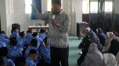 Membangun Kebiasaan Beribadah Siswa, SMP Muhammadiyah 1 Medan Gelar Pesantren Ramadhan