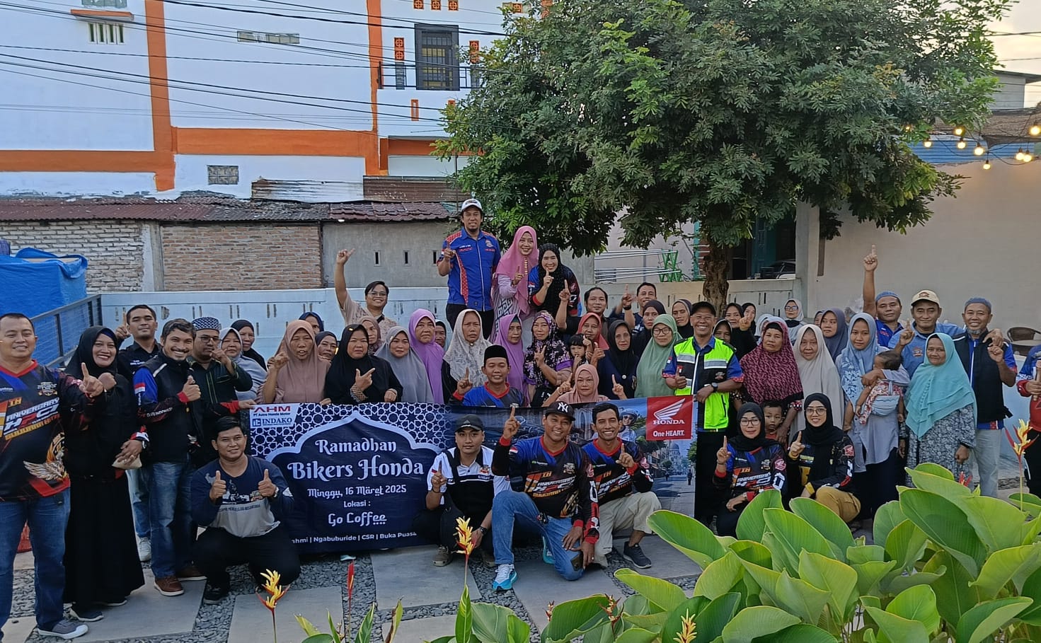 Bikers Honda Semangat Berbagi Di Bulan Suci