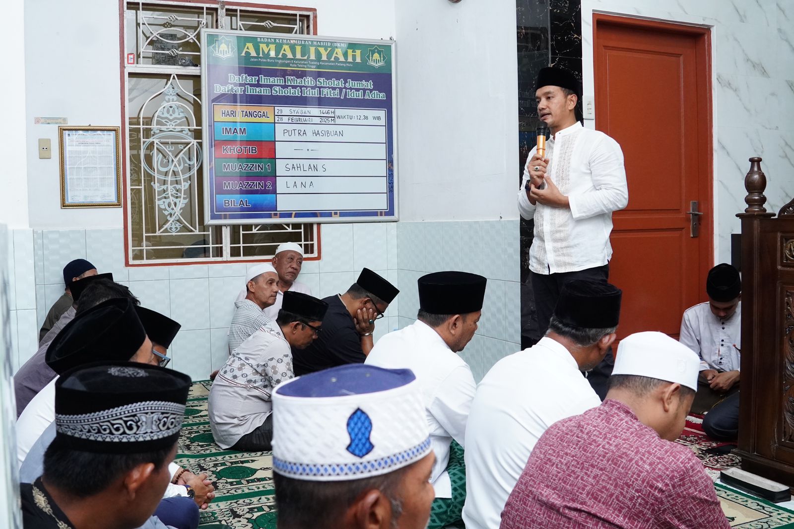 Wali Kota Tebingtinggi, H Iman Irdian Saragih, SE saat memberikan kata sambutan. Waspada/Ist