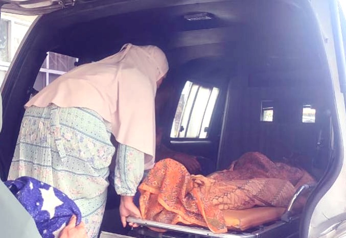 Pengendara Sepeda Motor Meninggal Usai Hantam Pohon