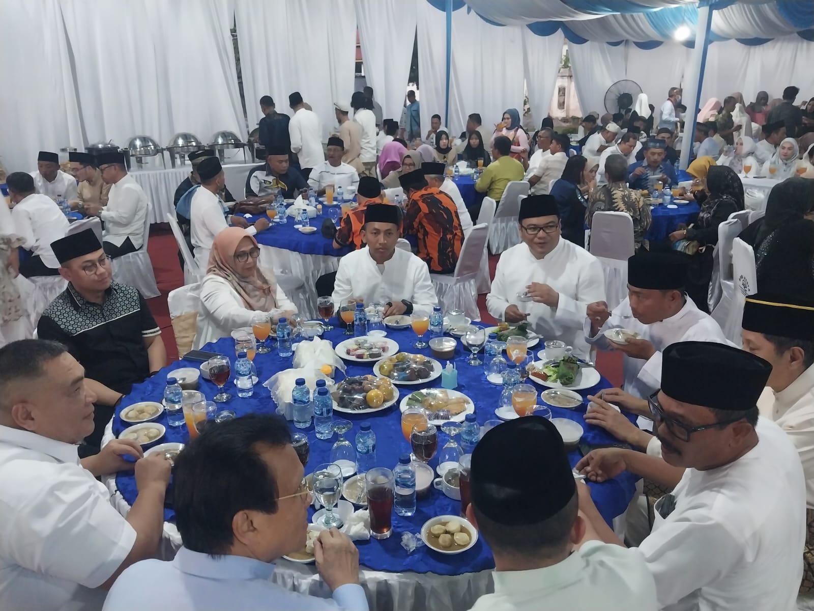 Ribuan Masyarakat Padati Buka Puasa Bersama Bupati Dan Wabup Deliserdang