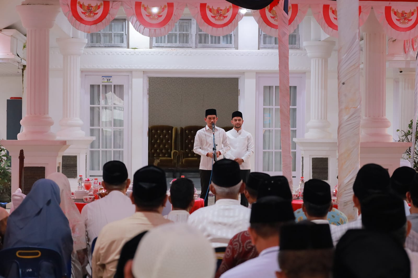 Bupati Tarmizi Undang Dua Mantan Pj Bupati Aceh Barat Buka Puasa Bersama ASN