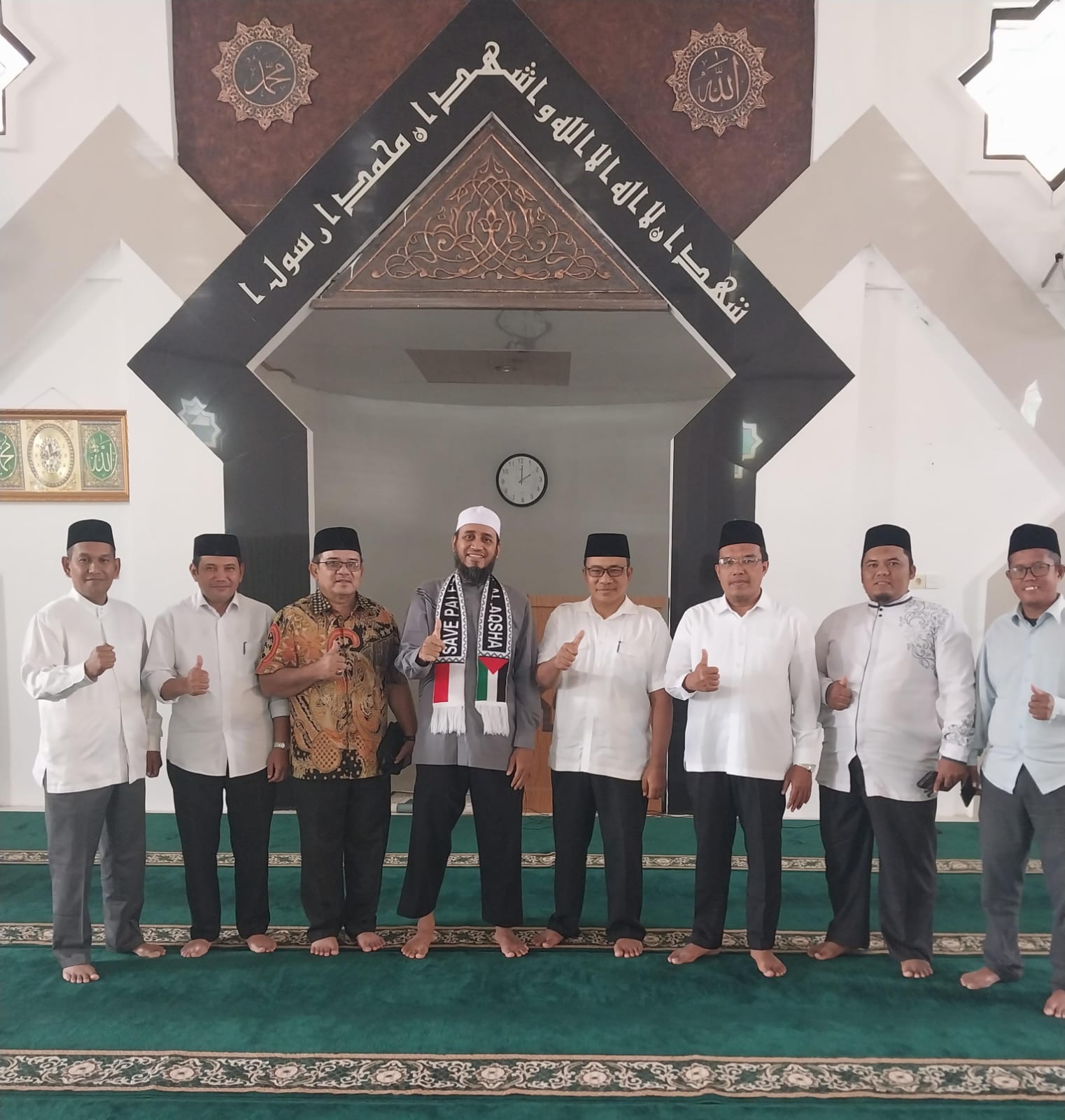 Ustadz Dr. Muhammad Yusran Hadi, Lc, MA: Kepedulian Sesama Muslim Di Bulan Ramadhan