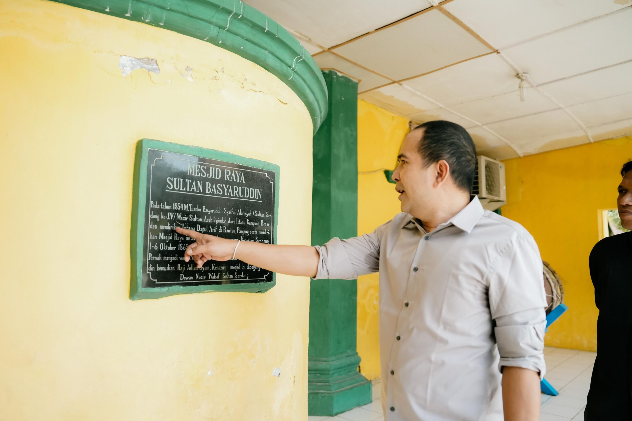 Melihat History Masjid Kesultanan Serdang, Zakky: Simbol Peradaban, Harus Dijaga