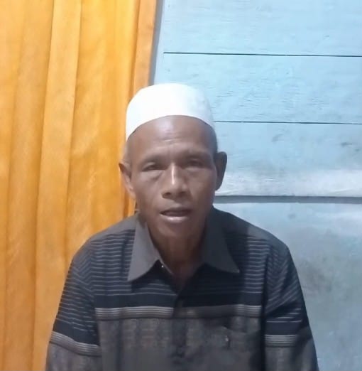 Sukarman, 60, petani warga Desa Ujung Batu I, Kec. Hutaraja Tinggi. Waspada/Ist