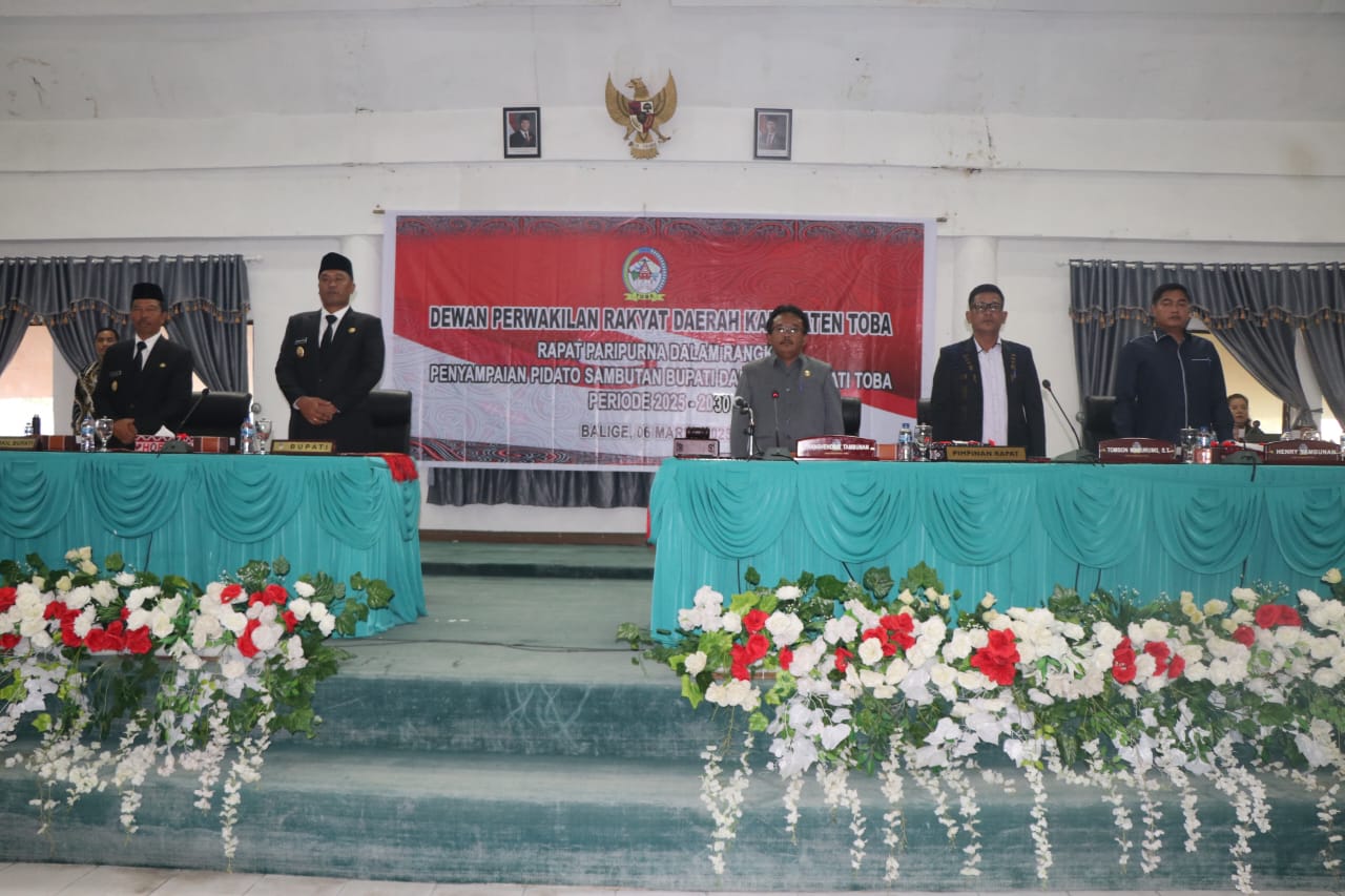 DPRD Gelar Paripurna Penyampaian Pidato Sambutan Bupati Dan Wakil Bupati Toba Periode 2025-2030