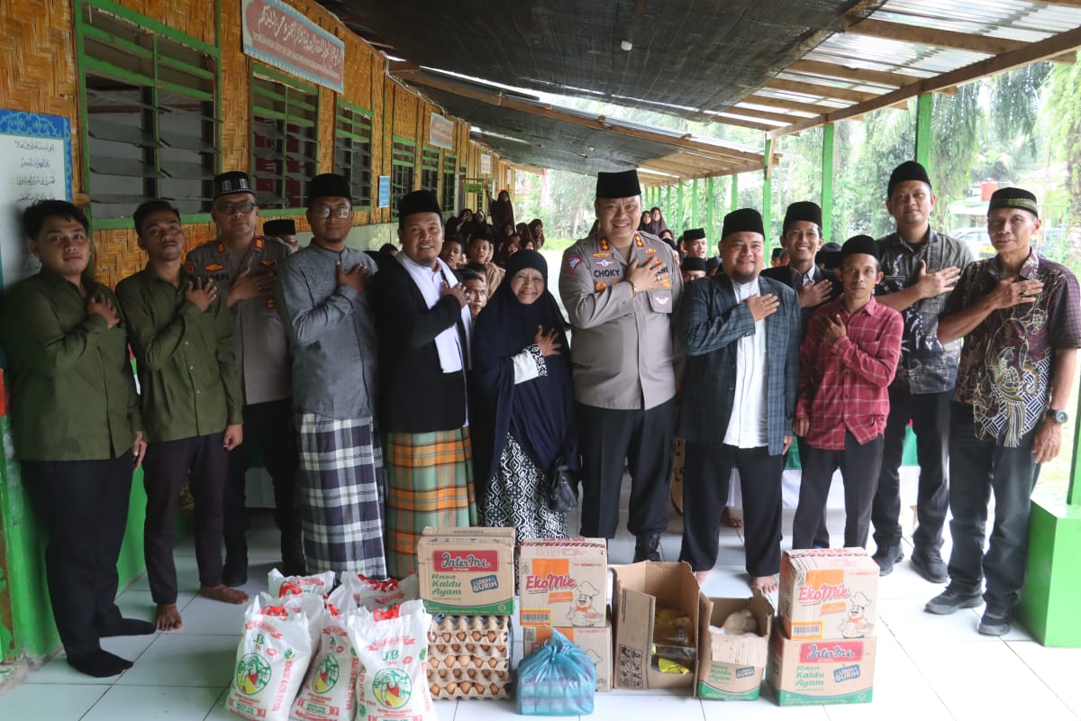 Safari Ramadhan, Kapolres Simalungun Kunjungi PA Islamic Centre Dan Pesantren PM Darul Khoirot