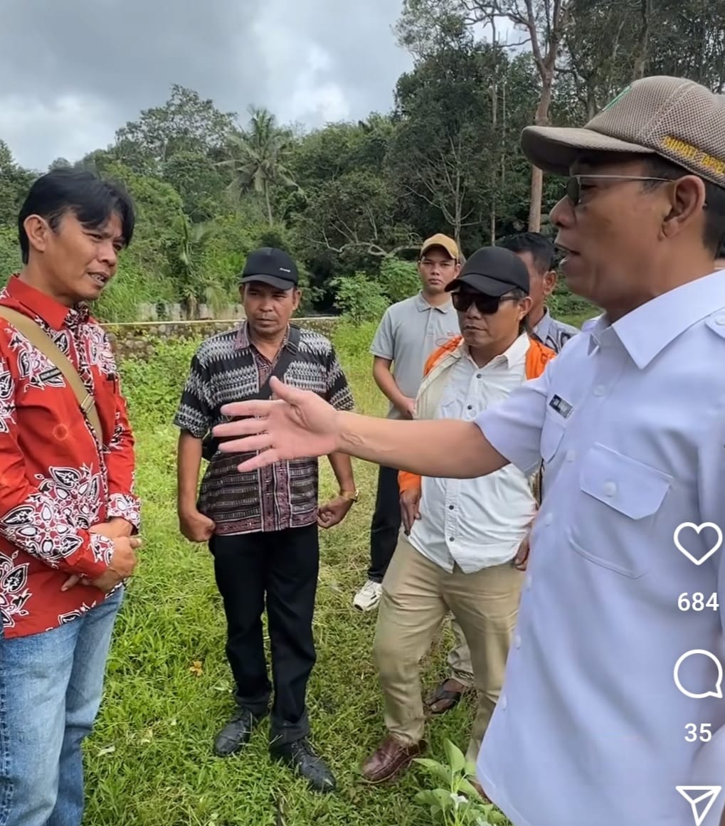 Bupati Tapsel Naik Trail, Tinjau Bendung Irigasi Rusak