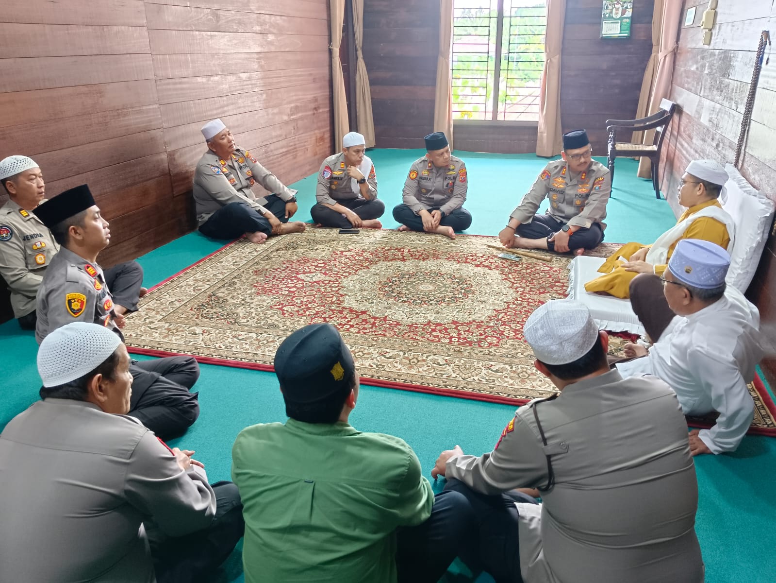 Kapolres Langkat Silaturahmi Ke Tuan Guru Besilam Babussalam