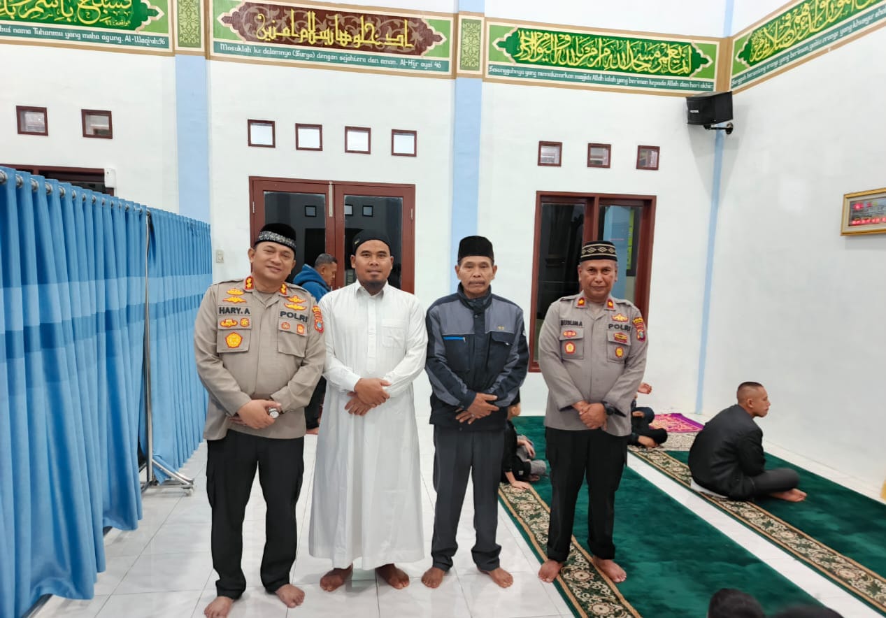 Kapolres Silaturahmi Dengan Jemaah Masjid Taqwa