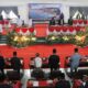 Paripurna DPRD Kabupaten Toba dalam rangka Perayaan HUT ke- 26 Kabupaten Toba, Senin (10/3). Waspada/Ist