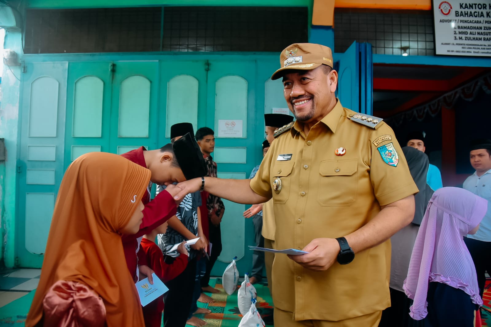 Bupati Batubara, Resmikan Kantor Hukum Bahagia