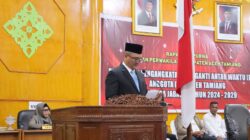 Bupati Aceh Tamiang, Irjen Pol. (Purn) Drs. Armia Pahmi, MH. (Waspada/Yusri).