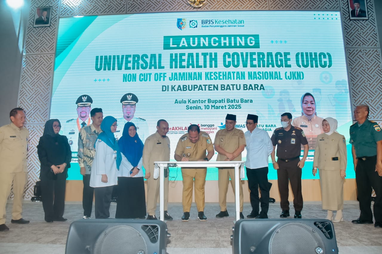 BUPATI dan Wakil Bupati Batubara H.Baharuddin Siagian, S.H,M.Si dan Syafrizal, S.E, M.AP pada launching program UHC merupakan JKN sebagai wujud peningkatan pelayanan kesehatan kepada masyarakat.Waspada/Ist