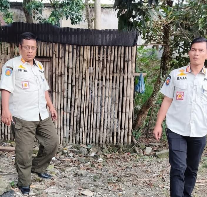 Satpol PP P.Siantar Imbau Pemilik Bongkar Kios Dan Kandang Ayam Di Seputaran Stadion