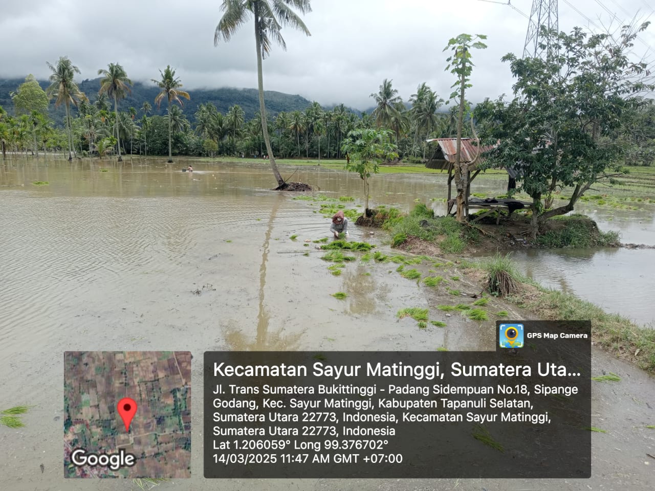 Tapsel Dilanda Banjir Kiriman Sidimpuan