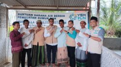 YBM PLN UIP SBU Hadirkan Sarana Air Bersih Bagi Warga Desa Perlis