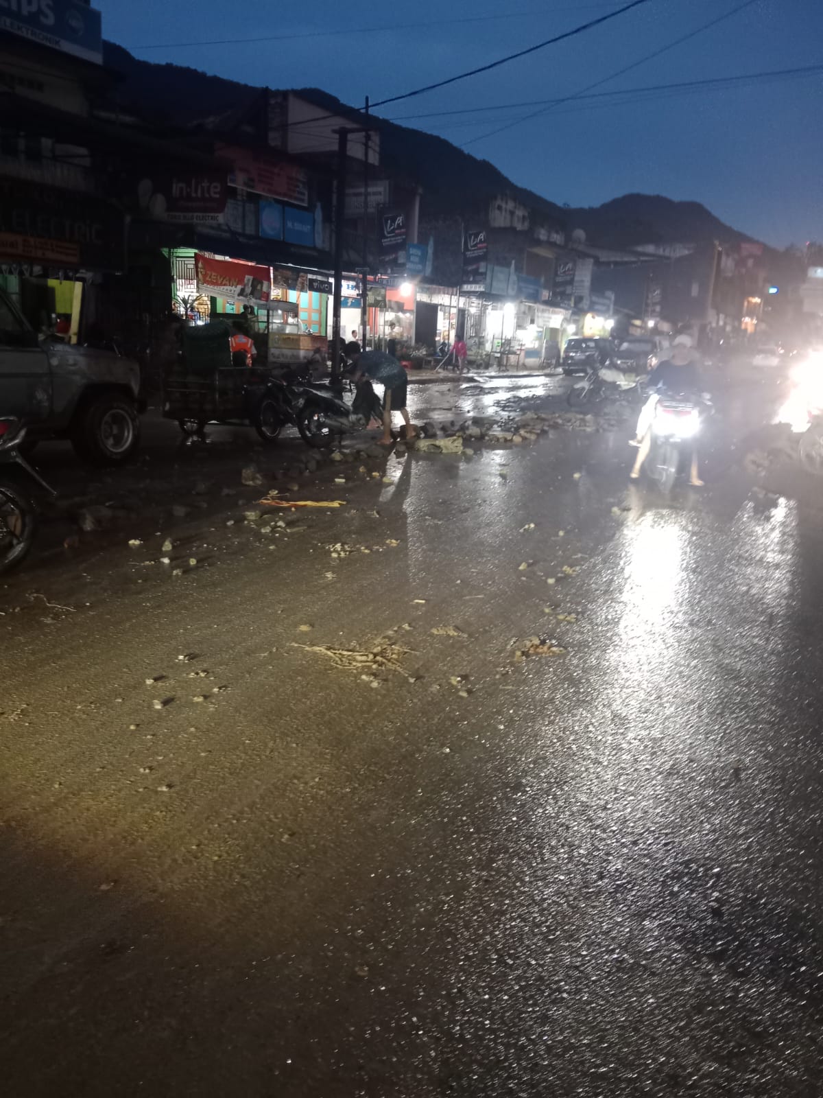 Situasi Terkini Parapat Pasca Banjir Bandang