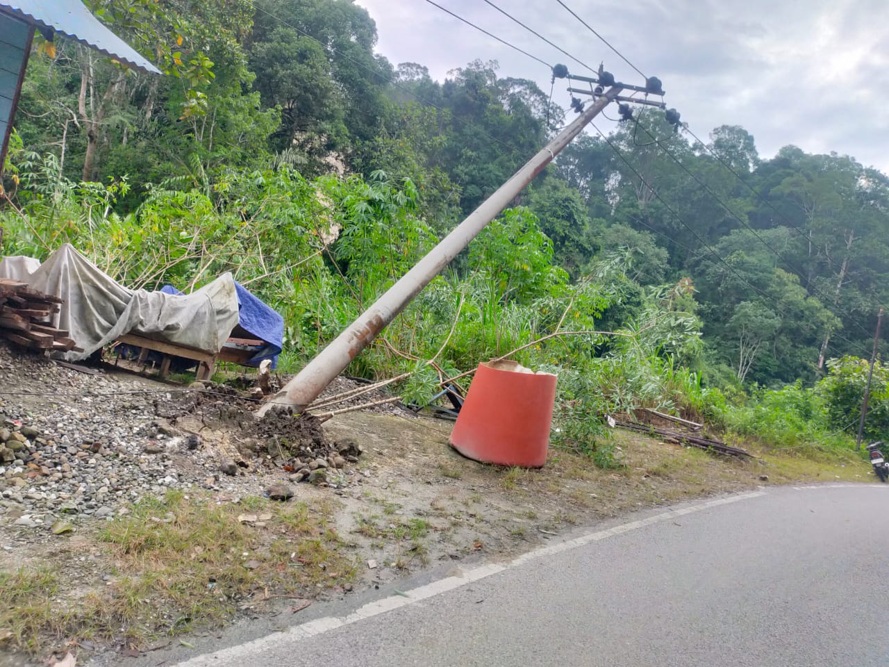 Foto Dampak Gempa Taput